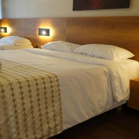Daily Rent Studio Apartments Tirana Kültér fotó