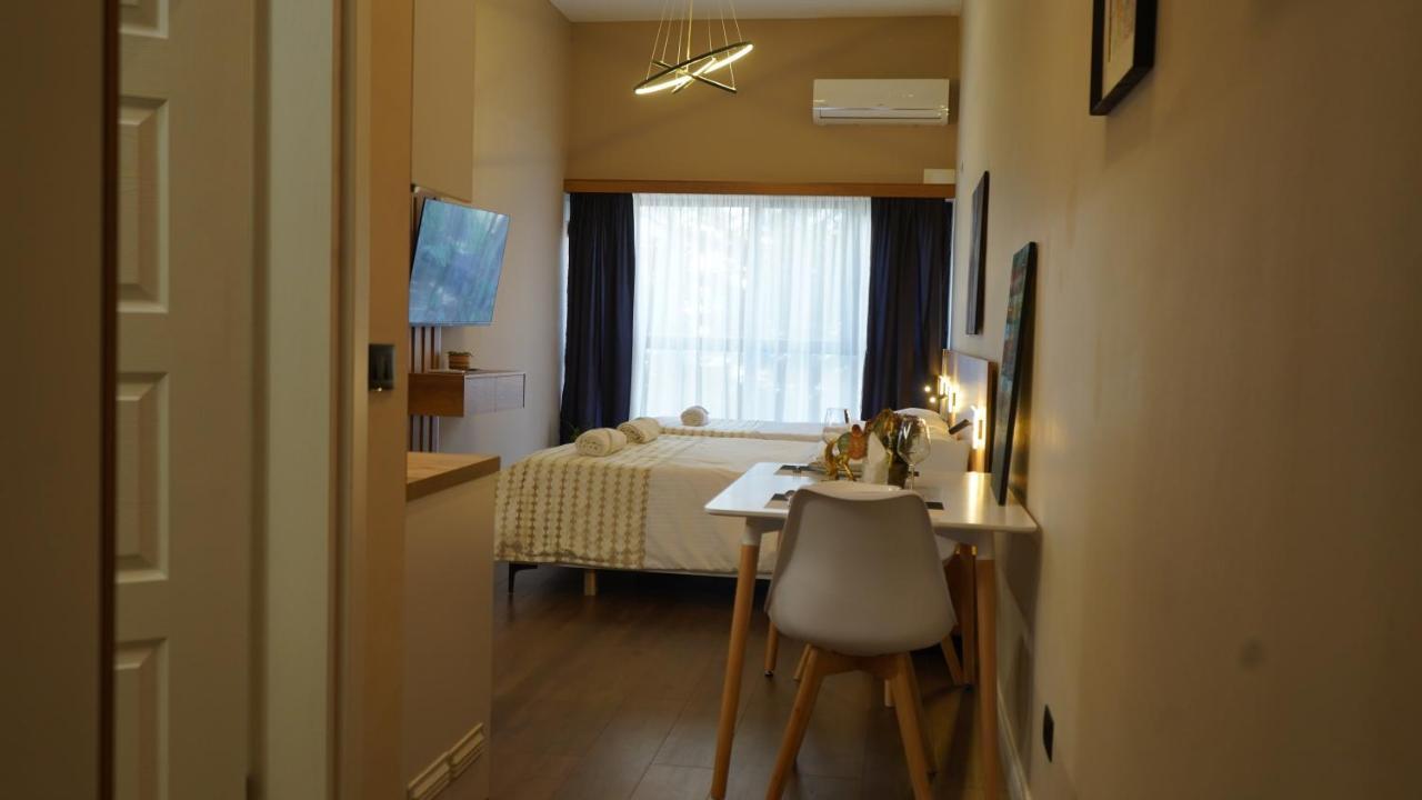 Daily Rent Studio Apartments Tirana Kültér fotó